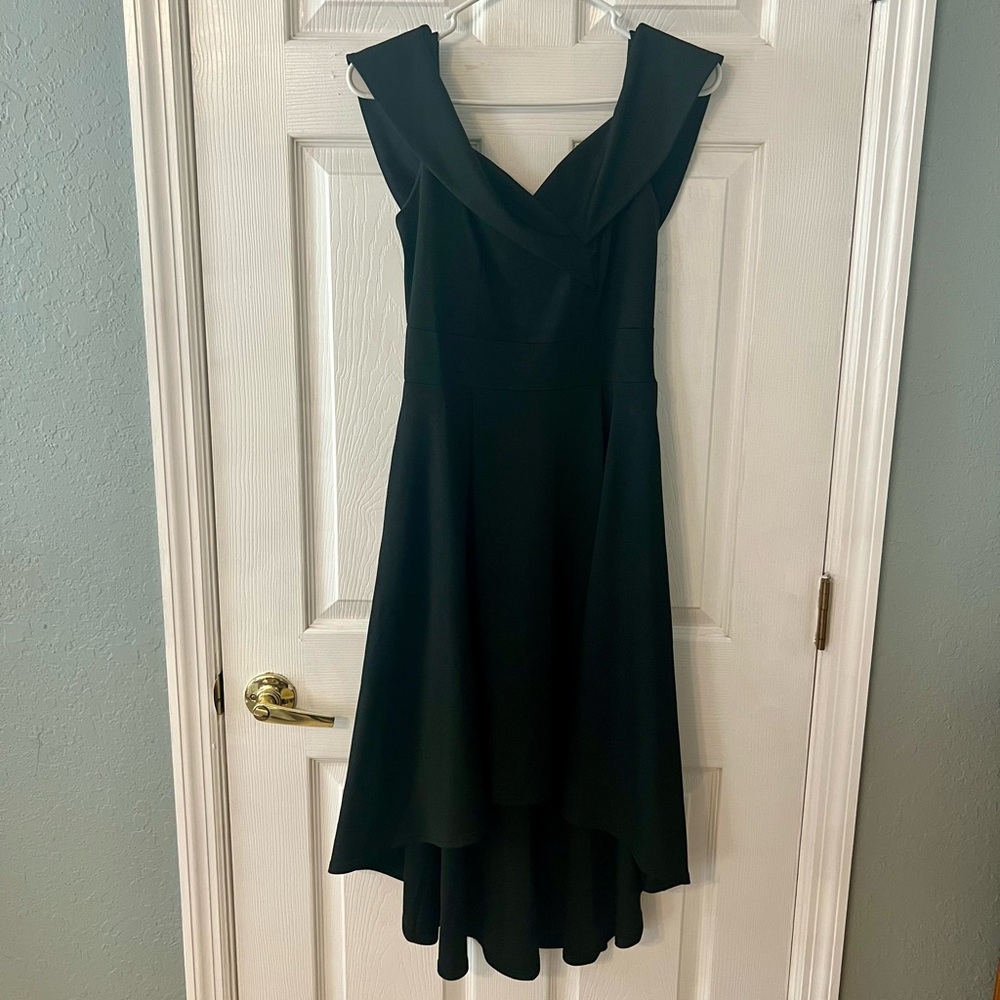 Black Off-the-Shoulder Women’s Dress Size Small